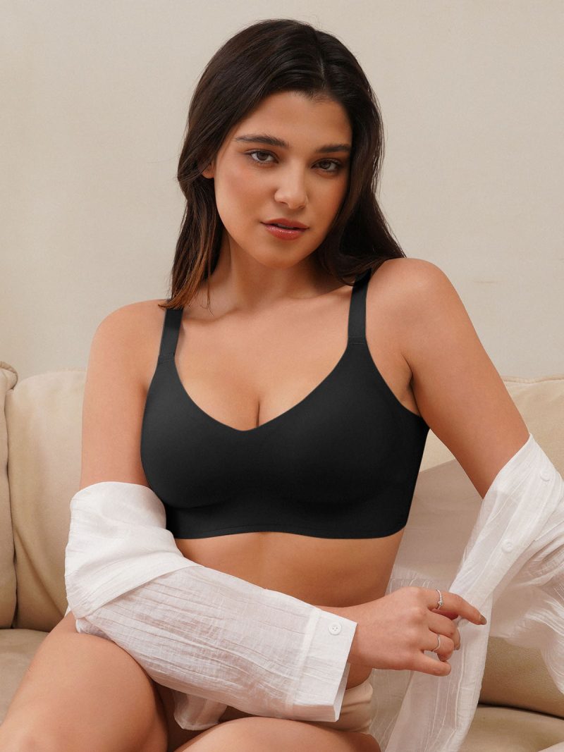 Everyday Wireless Seamless Bra Black