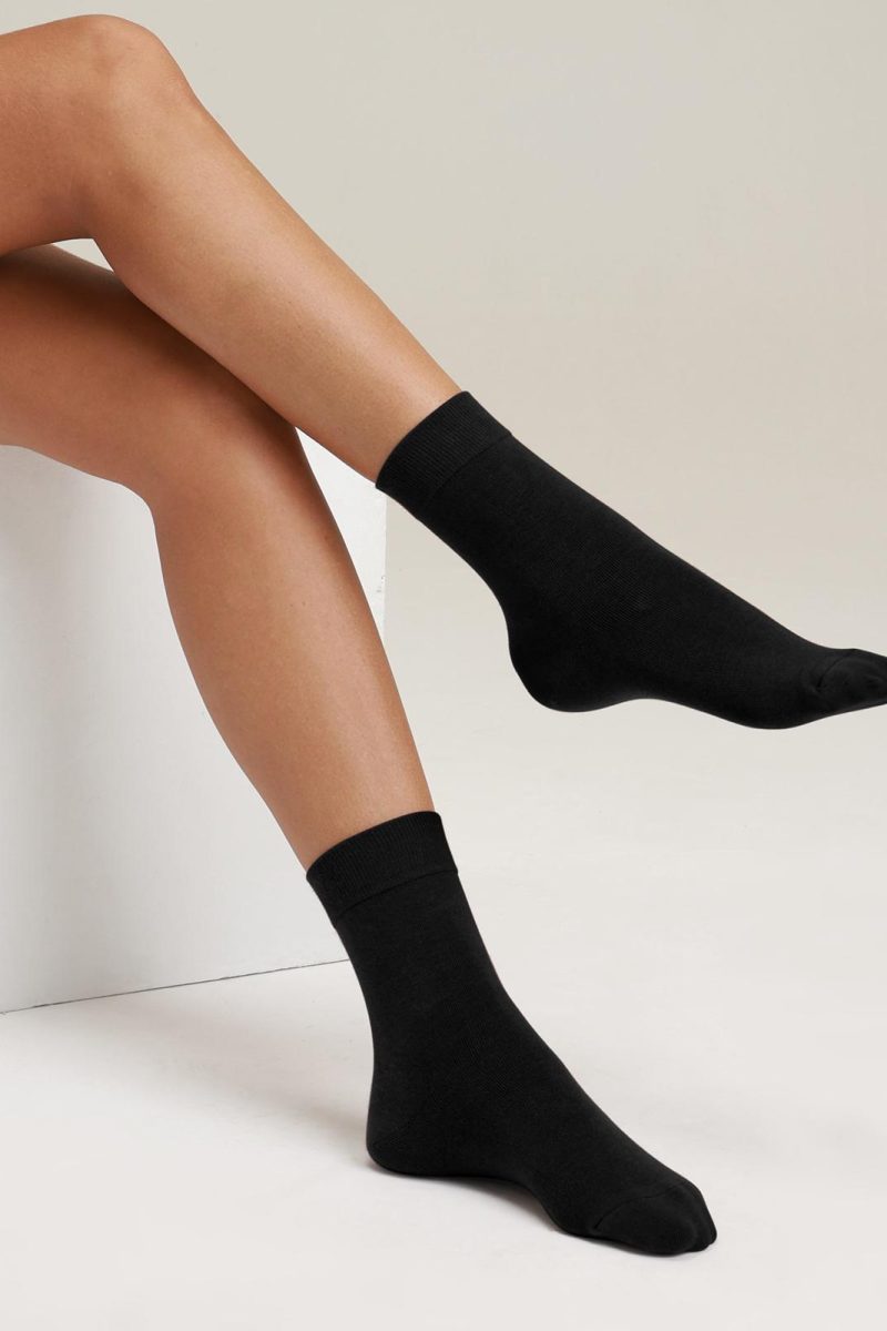 Women's Mid-Calf Cotton Casual Socks
