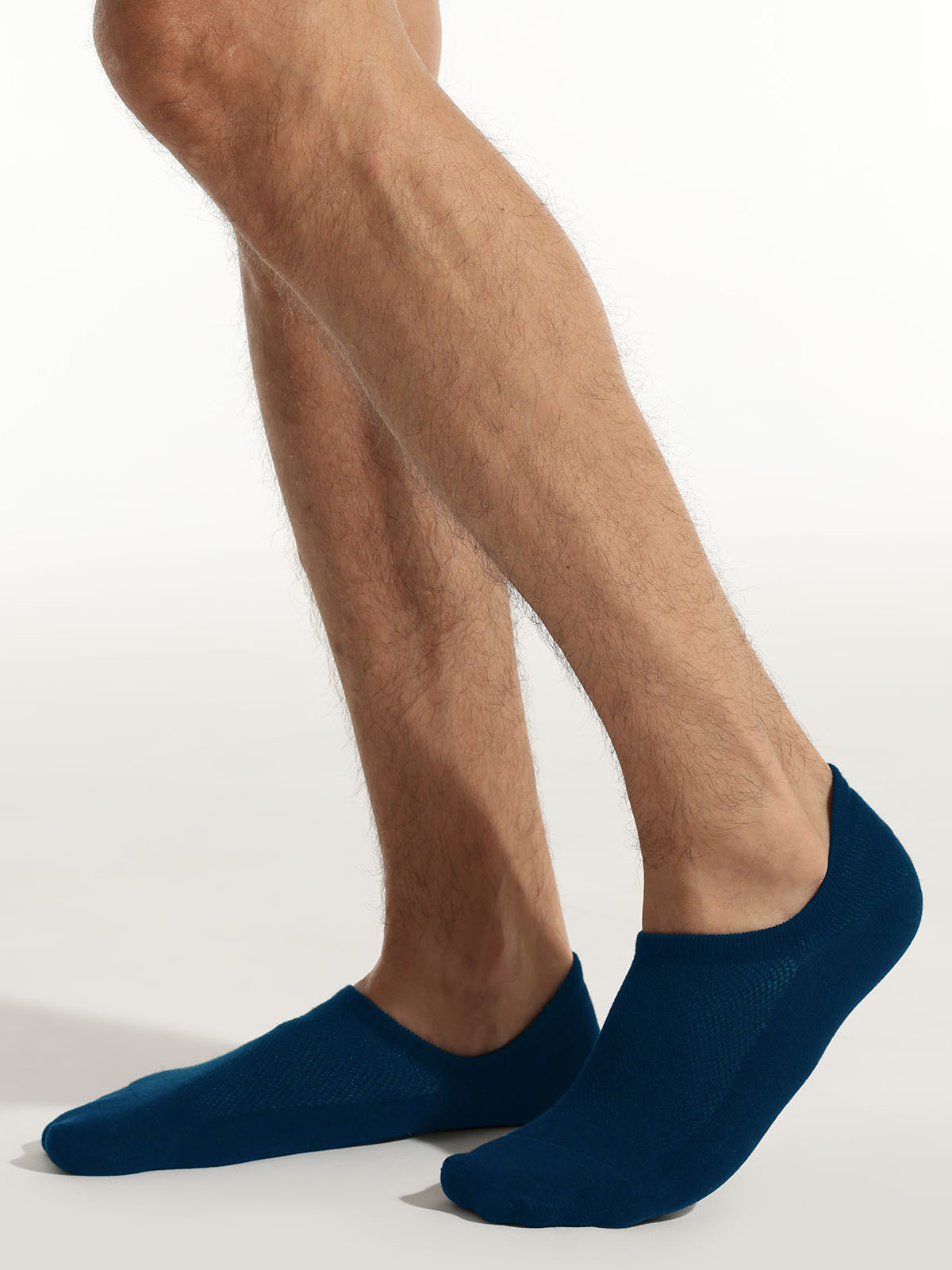 cw05menlakeblue.jpg