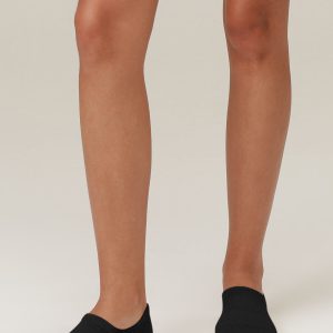 cw10black-2.jpg