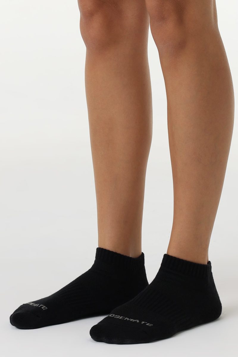 Unisex Athletic Cushioned Quarter Socks