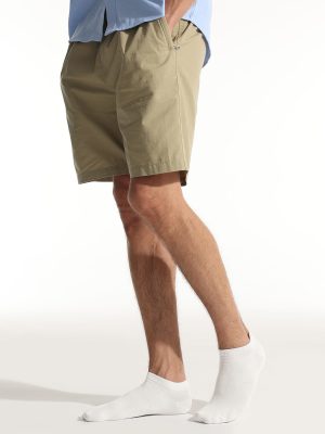 Seam detail on off-white men’s ankle socks