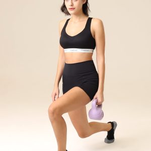 Breathable mesh knit detail on black ankle sport socks