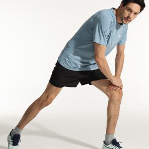 men wearing grey cushioned socks during workout